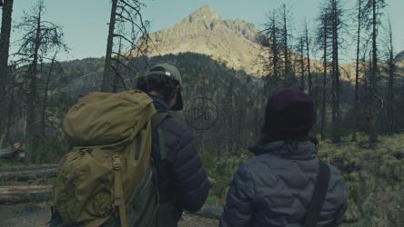 徒步夫妇自拍[4K免费商用]