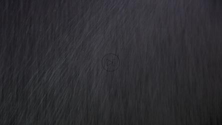 屏幕上的降雨[]