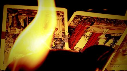 燃烧的算命先生写的巫术信[4K]