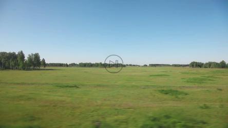 火车上的乡村景色[]