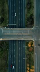 汽车俯视高速公路[免费商用竖屏]