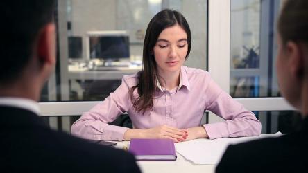 寻求顾问帮助的夫妇[]