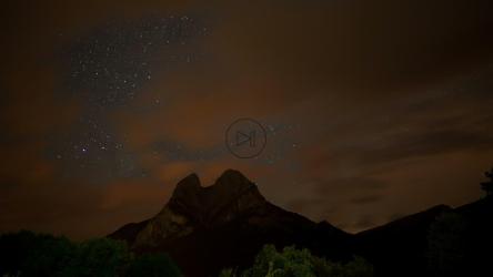 夜间登山至黎明[免费商用]