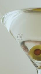 橄榄马提尼鸡尾酒[免费商用竖屏]