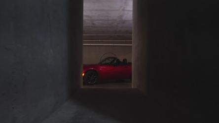 停放的红色跑车[4K免费商用]