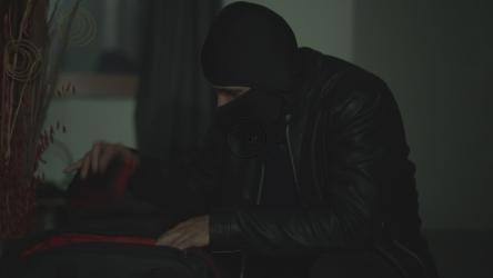 小偷偷窃时被警察吓了一跳[免费商用]