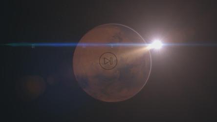 火星在太空中围绕太阳旋转[]