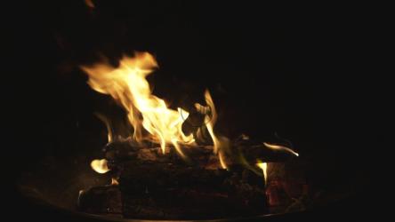 日落后的火坑[]