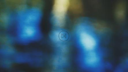 水中反射的散焦蓝光[4K免费商用]