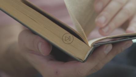 翻书找页的人[免费商用]