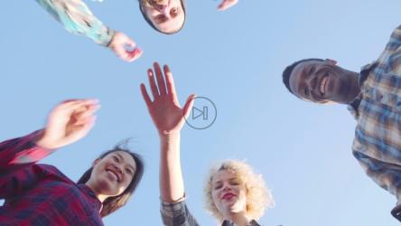 多种族人士携手[4K]