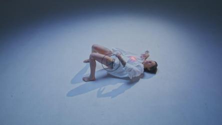 天才舞者进行概念表演[免费商用]