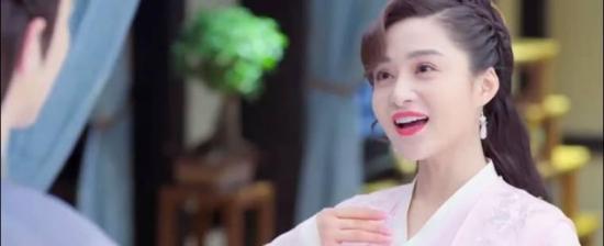 《小女霓裳》_第18集_分集剧情