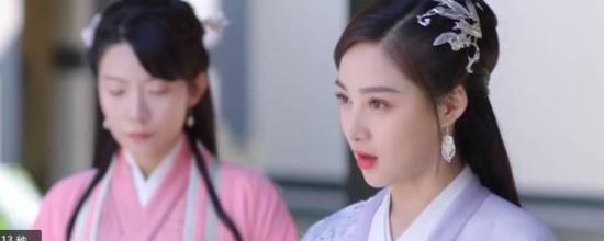 《小女霓裳》_第32集_分集剧情