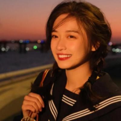 【唯美】鲜花和爱的经典语录英文（关于鲜花治愈心情的经典句子英文）