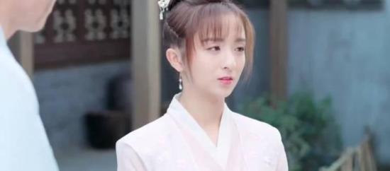 《小女霓裳》_第14集_分集剧情