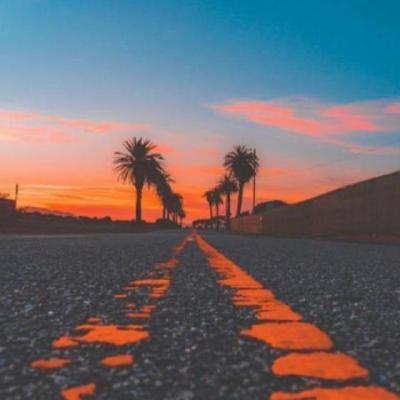 【正能量】公司正能量句子励志短句子图片（公司奋斗正能量的句子）