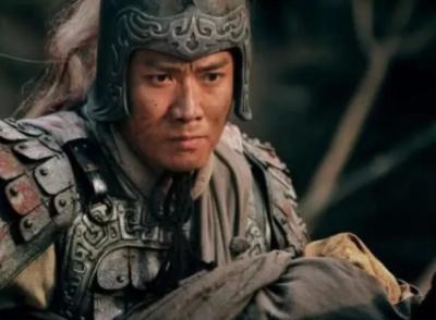 曹魏三大将与赵云的英勇对决：三国战场上的传奇故事