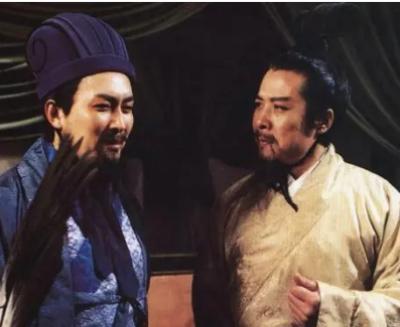 东周列国志与三国演义：两部历史巨作的对比与思考