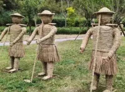 刘寻草人欺敌:智勇双全的战术大师