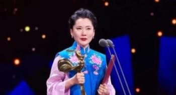 越剧名伶银幕丽人，温柔了岁月的女人——何赛飞