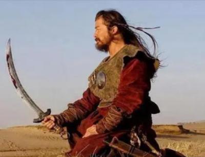 弯刀与直刀：牧民与农民的实用选择