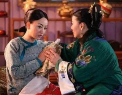 古代社会下的未婚先孕女子:命运的无奈与挑战