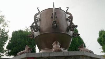 地动仪为什么要用蟾蜍接球？它真能预测地震吗？为何教材删除了？