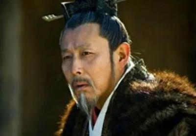 权力与忠诚的较量：一场永恒的辩论