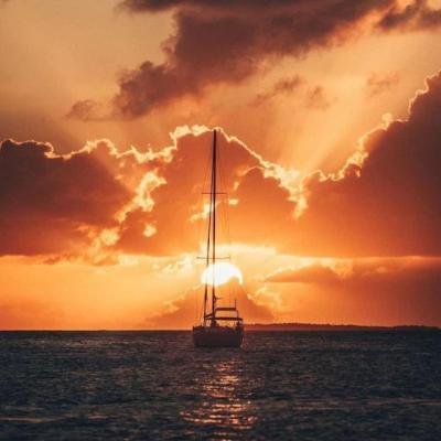 【哲理】让作文瞬间升华的句子（万能作文升华句）