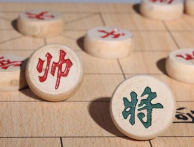 象棋将帅之谜:为何不能见面?