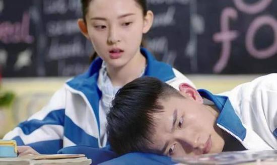 《教室的那一间第二季》_第1集_分集剧情