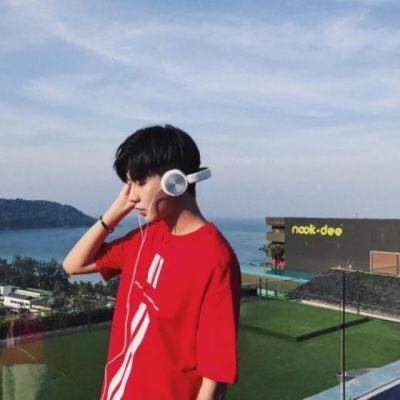 【爱情】对爱情委婉伤心的句子（爱情中伤感的句子）