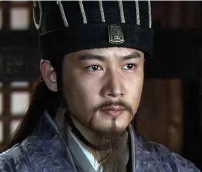 诸葛亮不放权给刘禅是为何？有什么考虑？