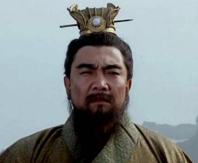 曹操不称帝的真正原因是什么？他有何考量？