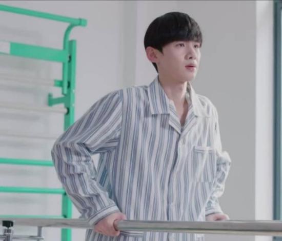 《与晨同光》_第33集_分集剧情