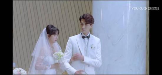 《约定期间爱上你》_第1集_分集剧情