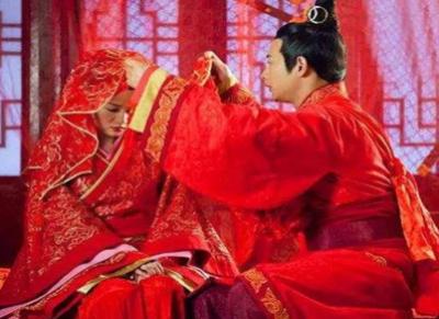 古代为什么结婚要有红盖头？这个习俗是如何形成的？