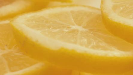 新鲜橙子片水果 Fruit:离得很近的橘子片。