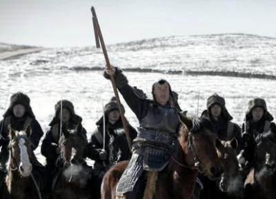 南宋忠臣：岳飞与韩世忠的官职对比与忠诚