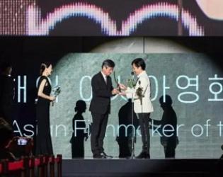 为什么韩国人那么喜欢中国的港台明星？