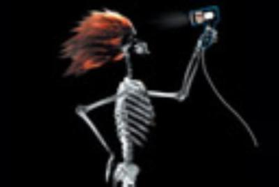 [真实灵异事件]《深夜网吧归途：我与白衣女人的恐怖邂逅》