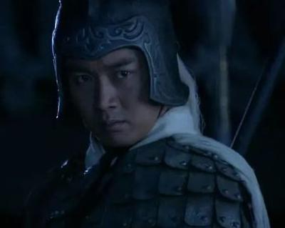 刘备称帝时张飞马超官职排名：左将军与右将军的比较