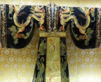 秦汉龙袍之黑&mdash;&mdash;权力与文化的象征