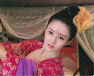 探秘赵飞燕：美貌与命运的交织