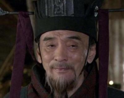 王允智谋与董卓之死：三国时期的政治斗争