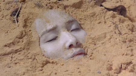 《999谁是凶手》女警第一天报到，就遇上连环杀人案！悬疑犯罪片《999谁是凶手》