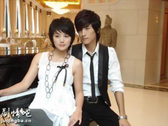 《香港姊妹》_第1-3集_分集剧情