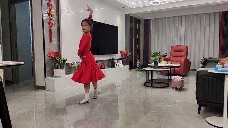 《宝米恰恰》解说文案谁家双妮初长成[宝米恰恰]影片花絮