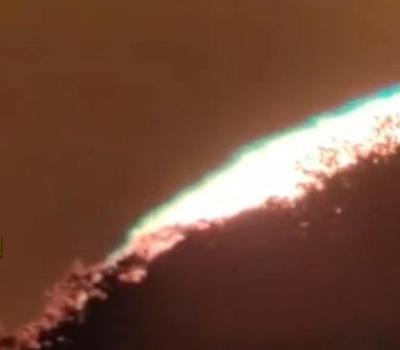 揭秘太阳绿闪记：当太阳披上绿纱